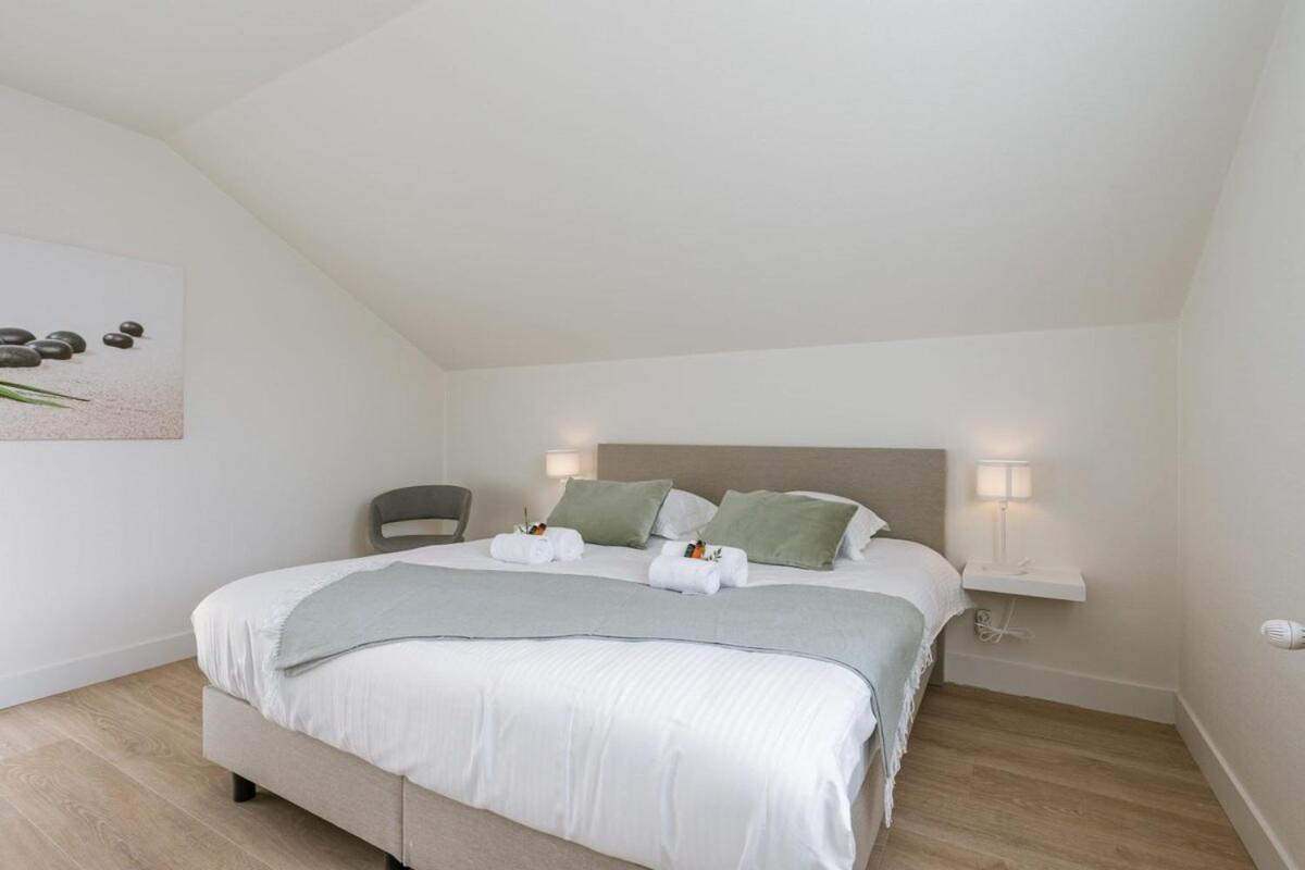 Huswell - Spacious House With Sunny Garden Brujas